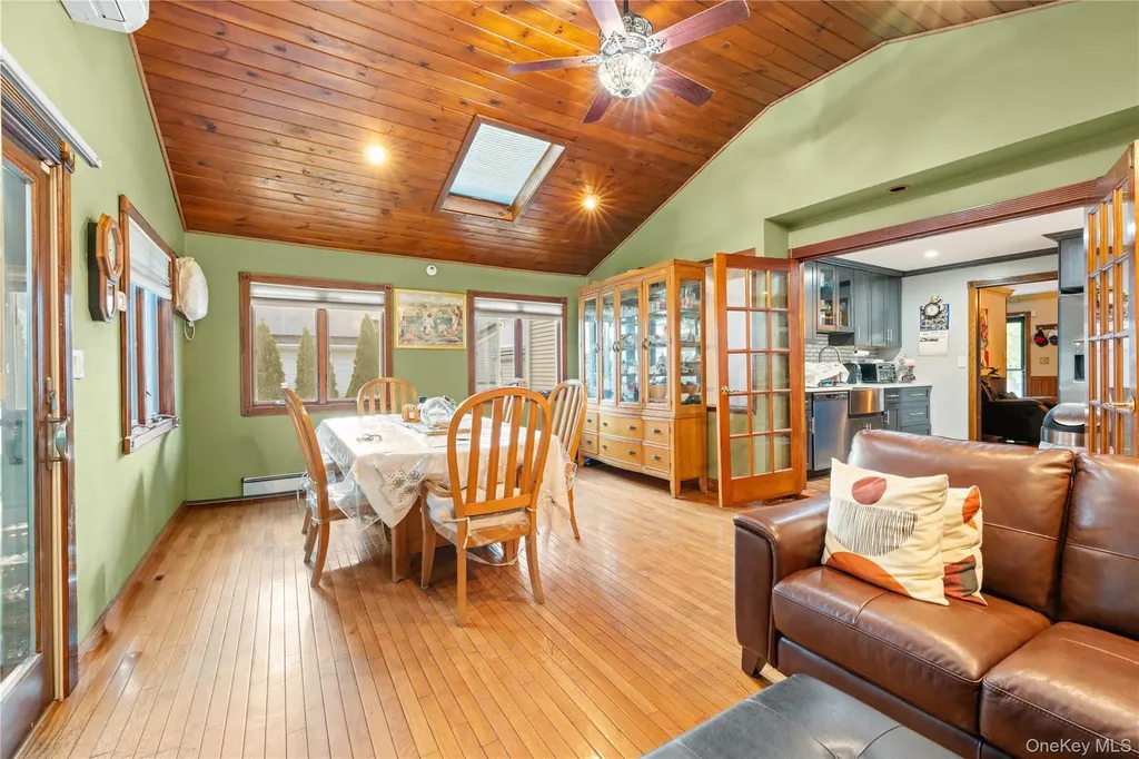 554 Grant Avenue West Hempstead NY 11552