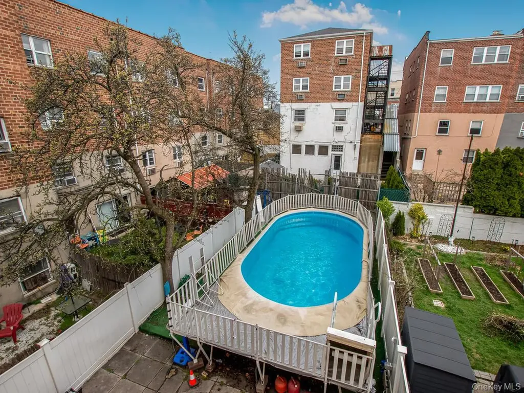 1062 Calhoun Avenue Bronx NY 10465