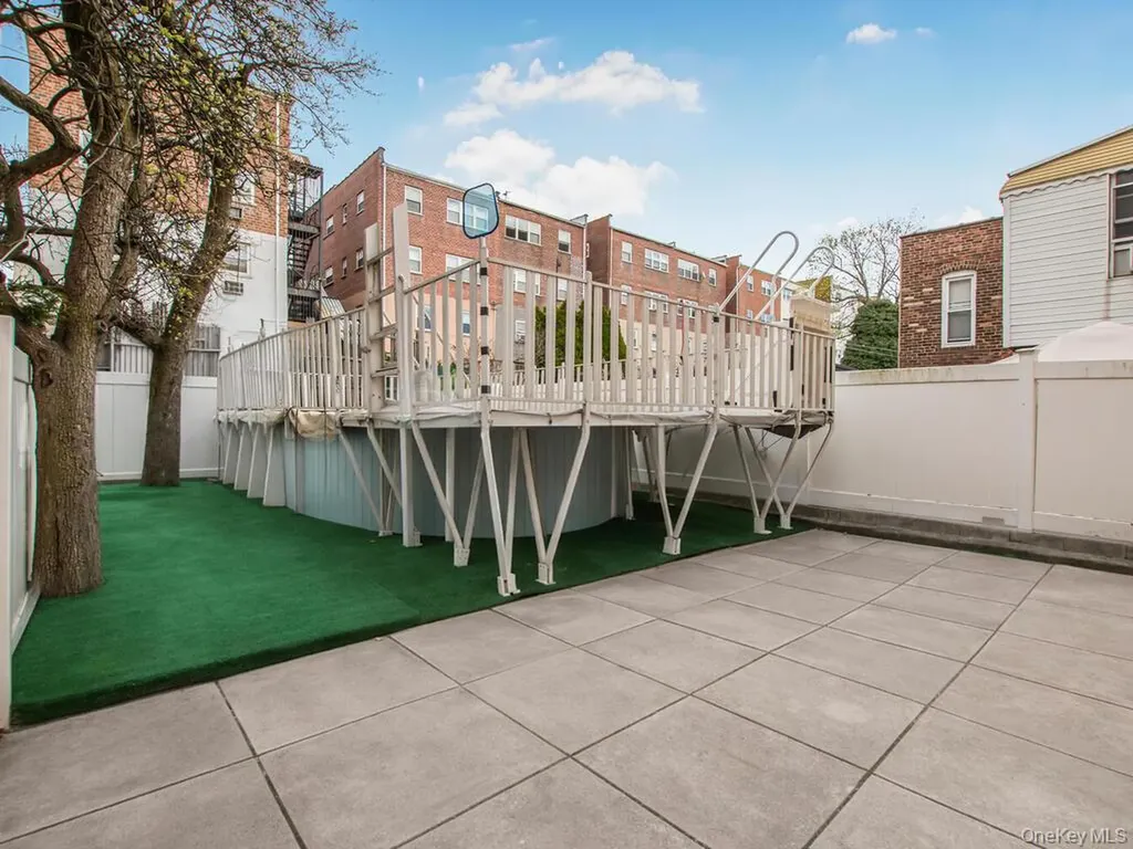1062 Calhoun Avenue Bronx NY 10465