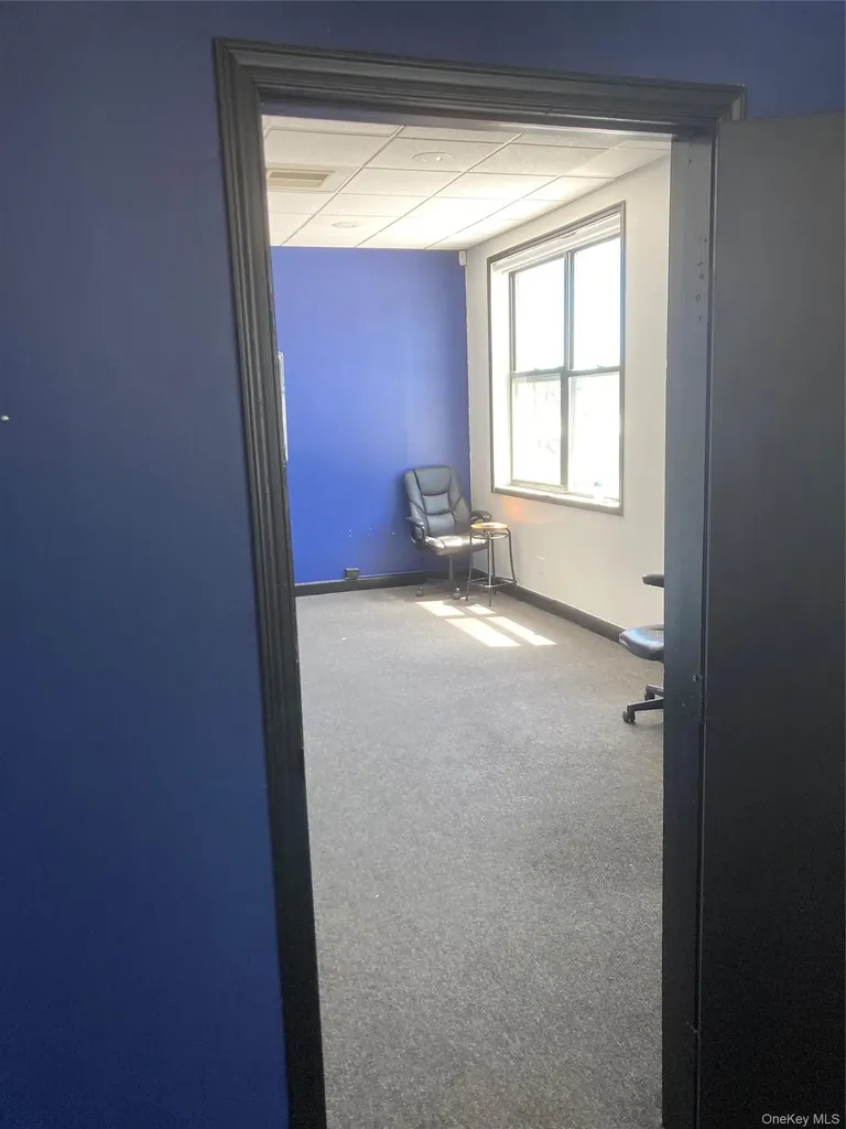 393 Sunrise Highway Lynbrook NY 11563