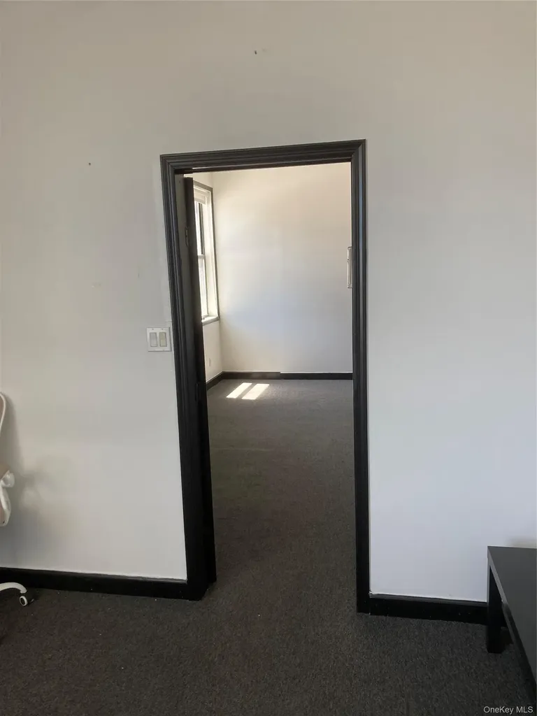 393 Sunrise Highway Lynbrook NY 11563