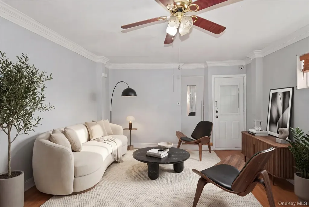 3855 Carpenter Avenue Bronx NY 10467