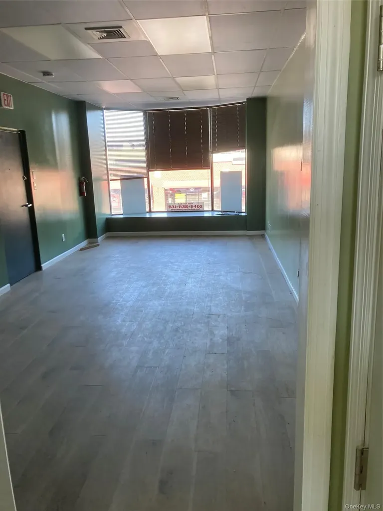 393 Sunrise Highway Lynbrook NY 11563