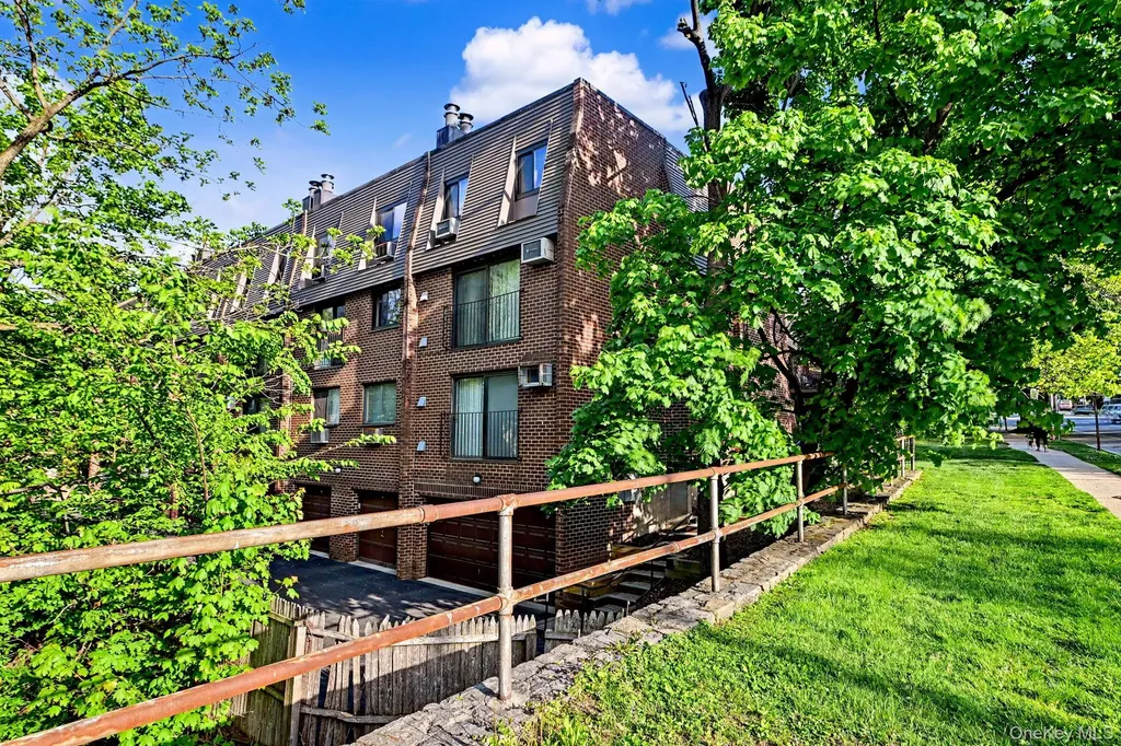 492 N Broadway White Plains NY 10603