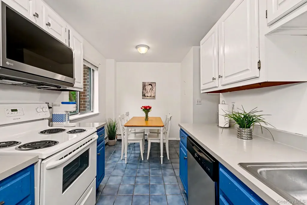 492 N Broadway White Plains NY 10603