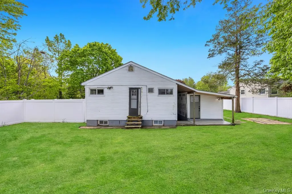 59 E Elm Street Central Islip NY 11722