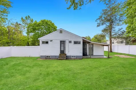 59 E Elm Street Central Islip NY 11722