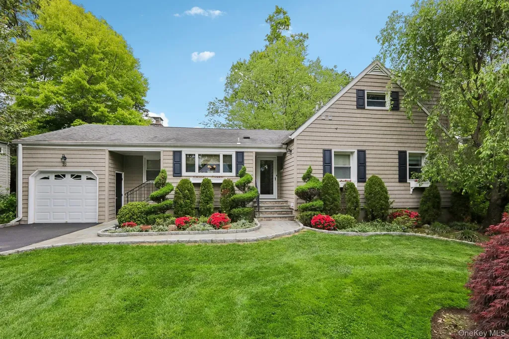 22 Stony Run New Rochelle NY 10804