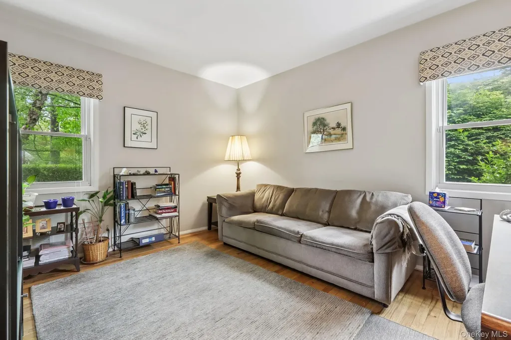 22 Stony Run New Rochelle NY 10804