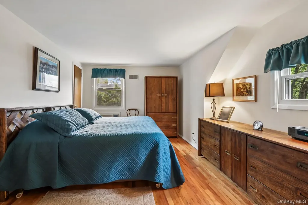 22 Stony Run New Rochelle NY 10804