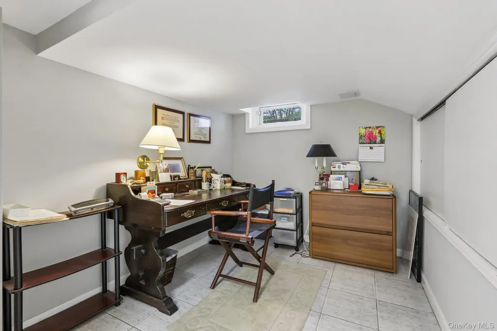 22 Stony Run New Rochelle NY 10804
