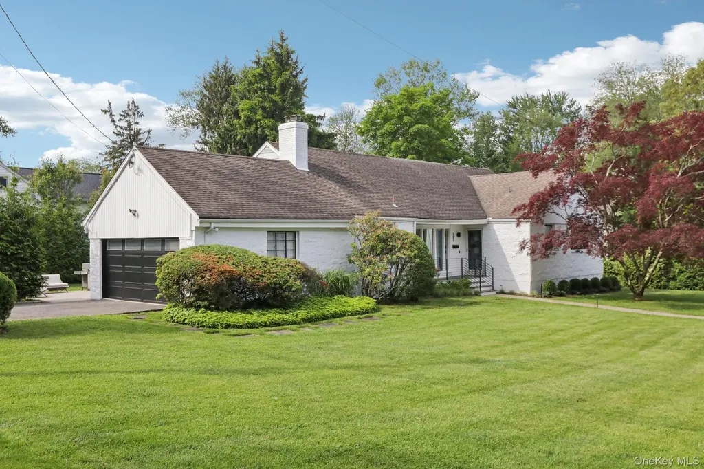 187 Thornbury Road Scarsdale NY 10583