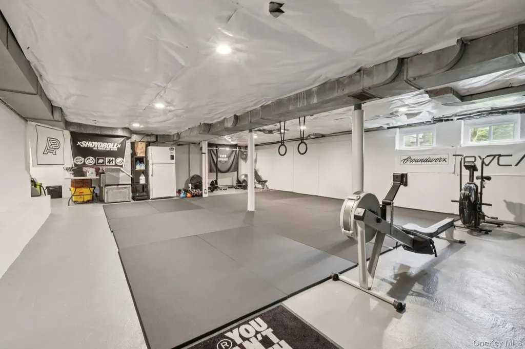 187 Thornbury Road Scarsdale NY 10583