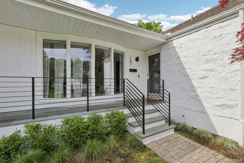 187 Thornbury Road Scarsdale NY 10583