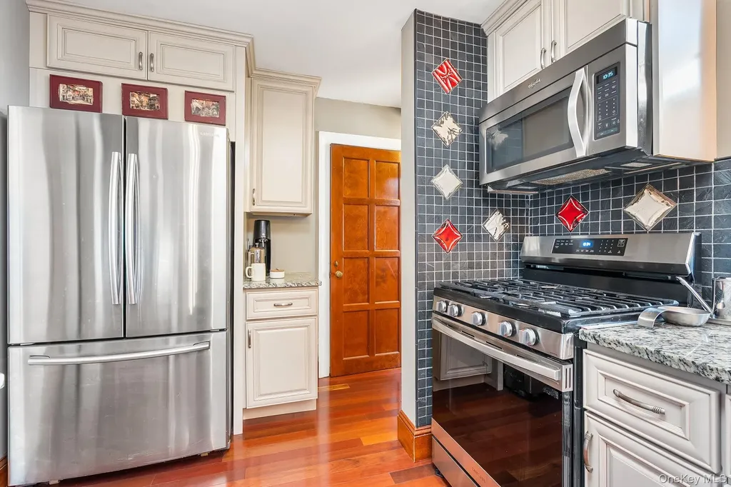 139 Stevens Avenue Hempstead NY 11550