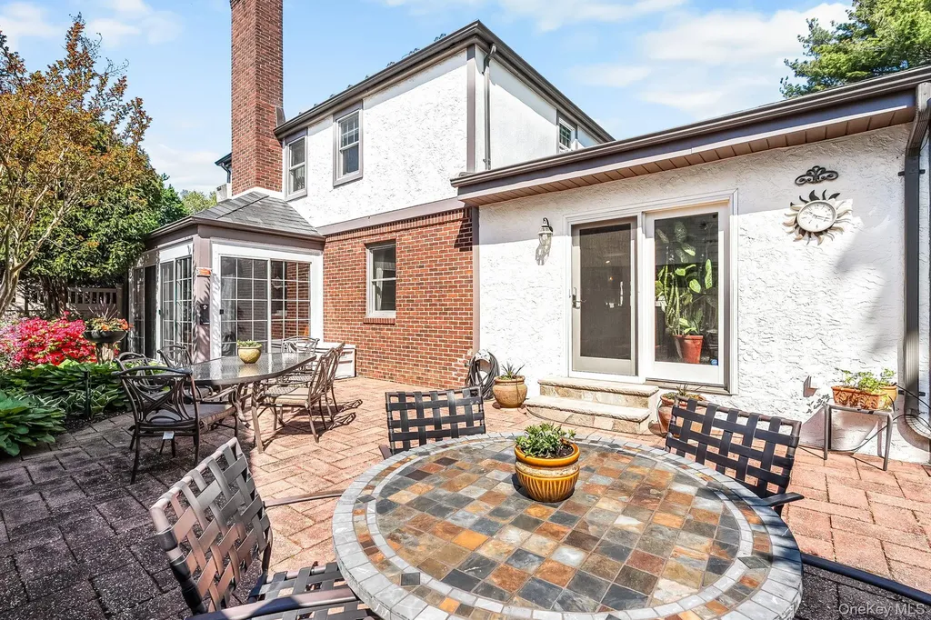 139 Stevens Avenue Hempstead NY 11550