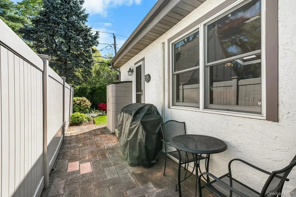 139 Stevens Avenue Hempstead NY 11550