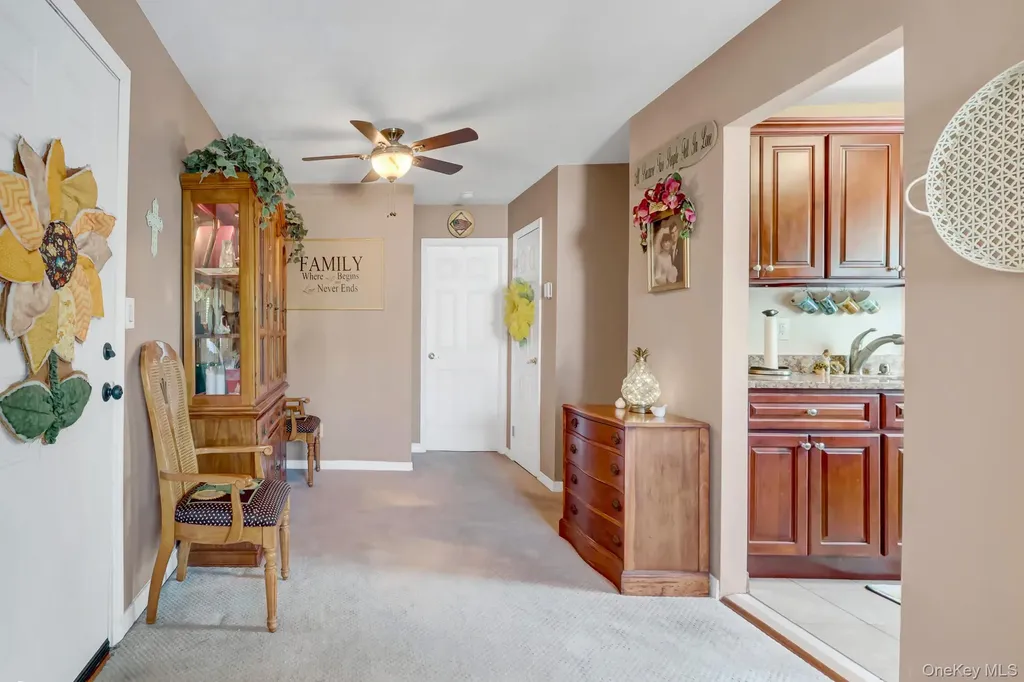 21 Toehee Place Islip NY 11751