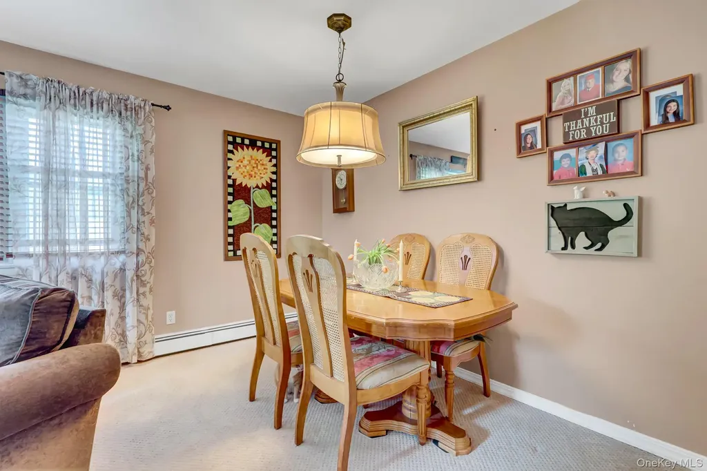 21 Toehee Place Islip NY 11751