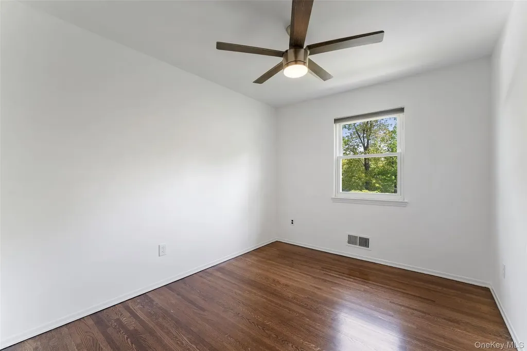 25 Saxon Woods Road Scarsdale NY 10583
