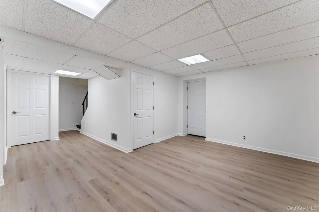25 Saxon Woods Road Scarsdale NY 10583
