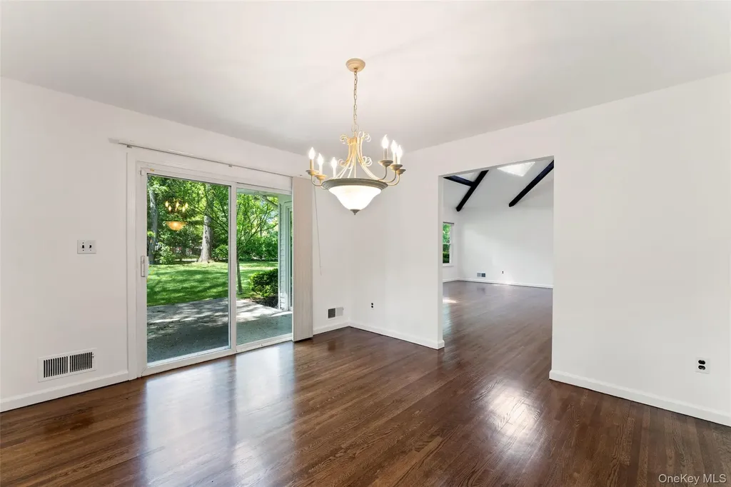 25 Saxon Woods Road Scarsdale NY 10583