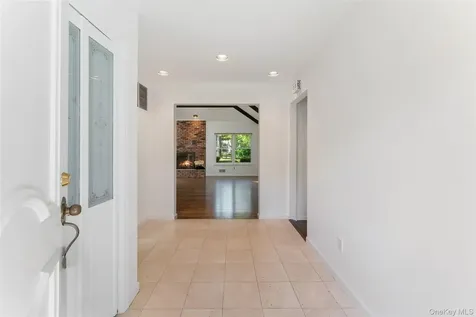 25 Saxon Woods Road Scarsdale NY 10583