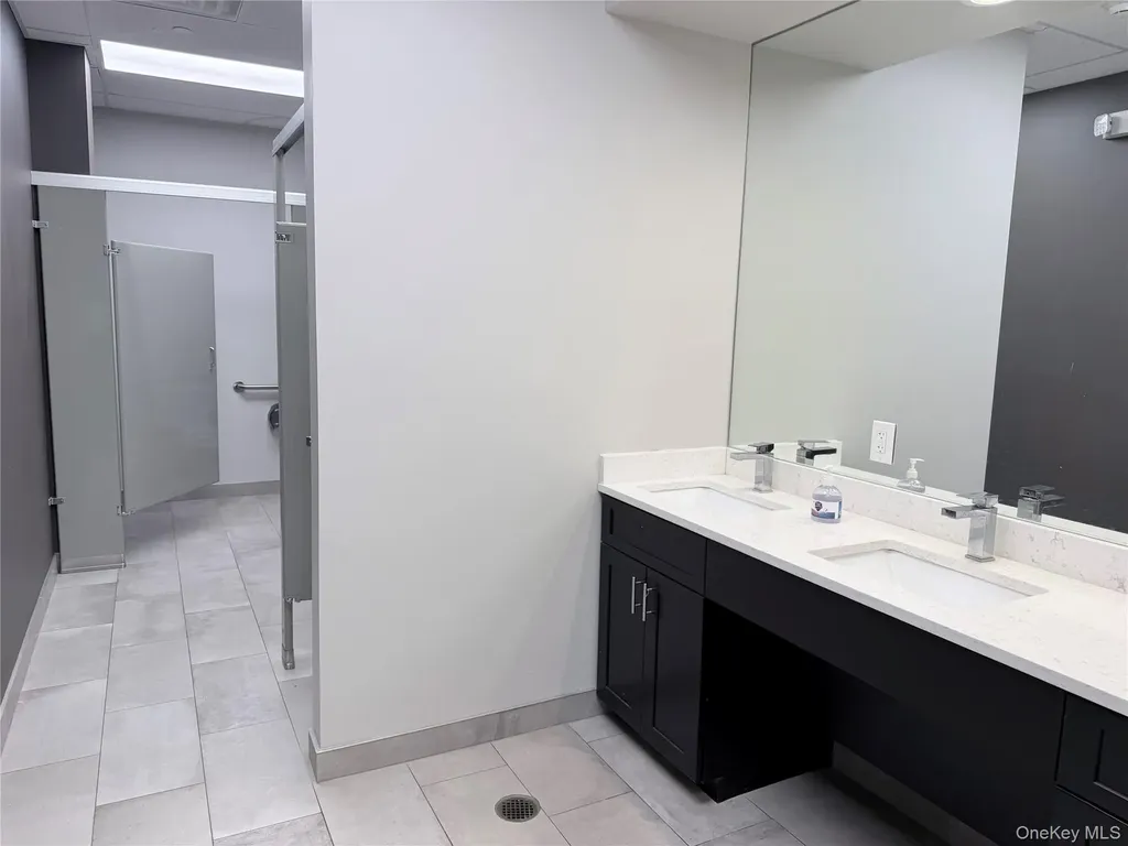 6801 Jericho Turnpike Syosset NY 11791