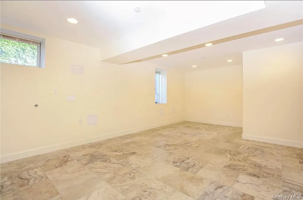 114 Oak Street Harrison NY 10528