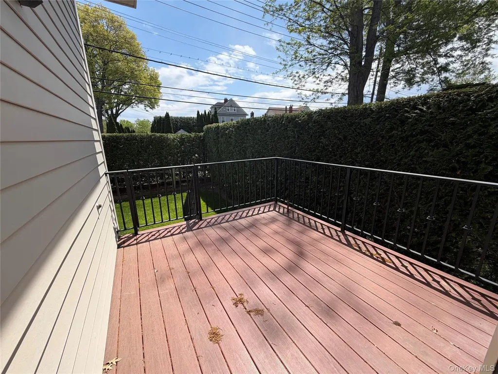 114 Oak Street Harrison NY 10528