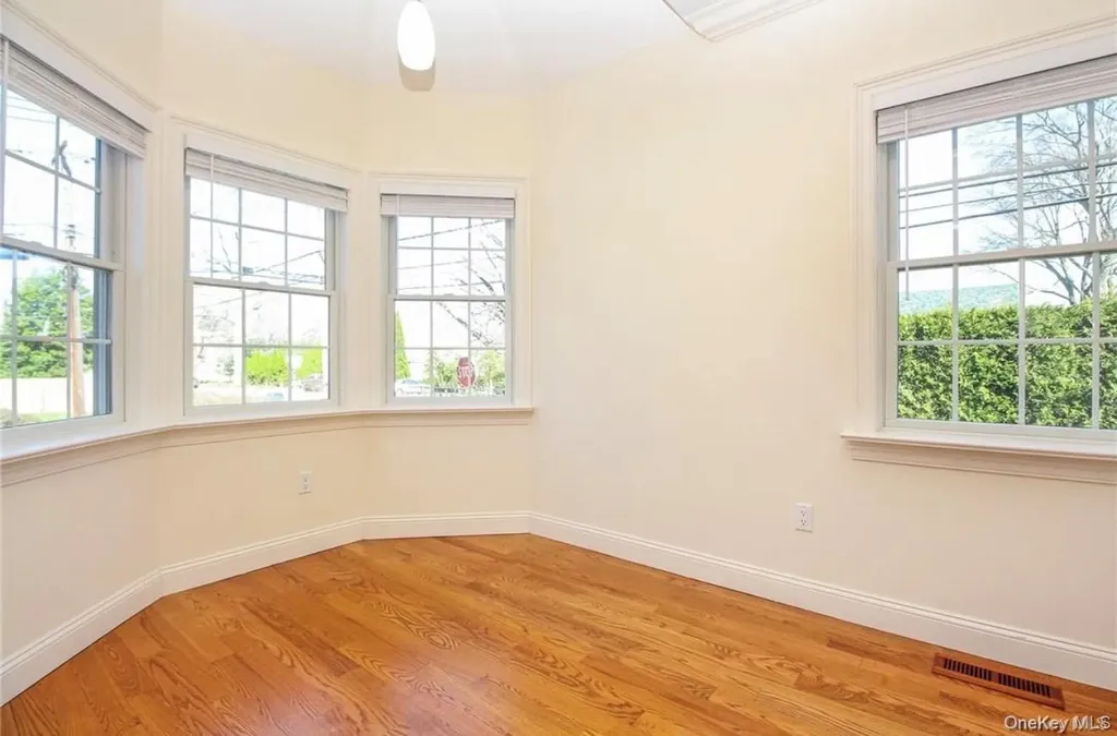 114 Oak Street Harrison NY 10528