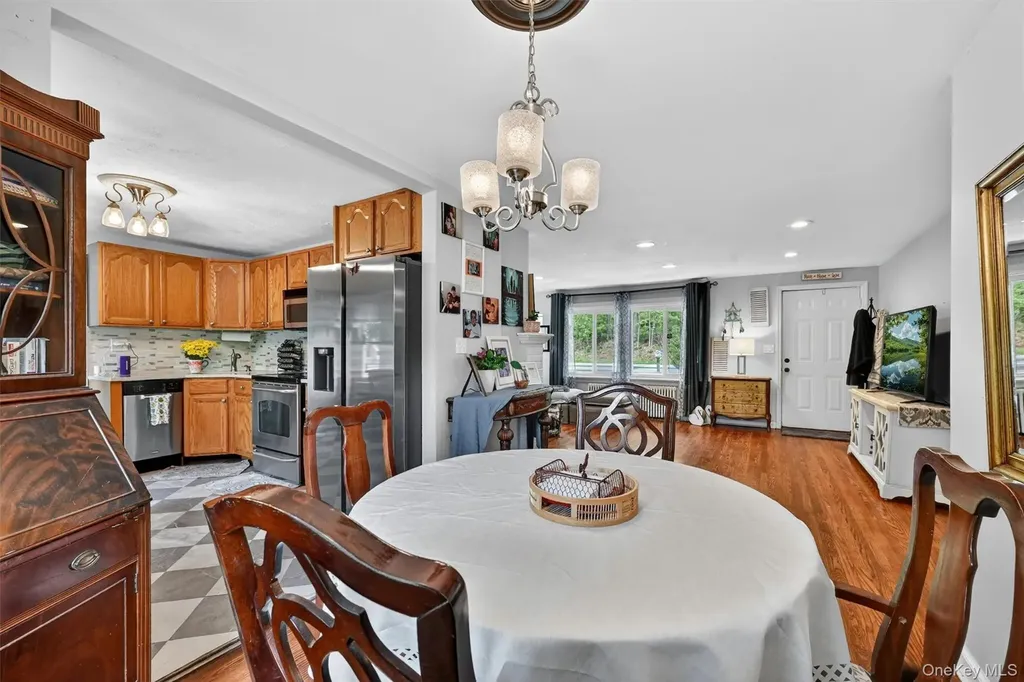 2596 Us Highway 9w Cornwall NY 12518