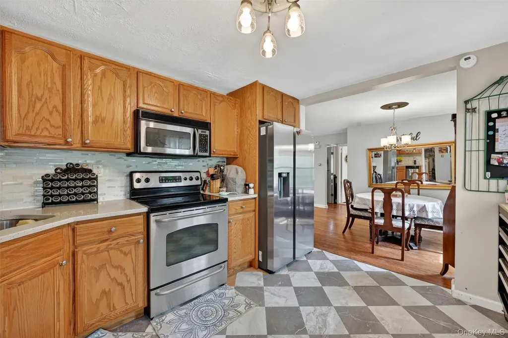 2596 Us Highway 9w Cornwall NY 12518