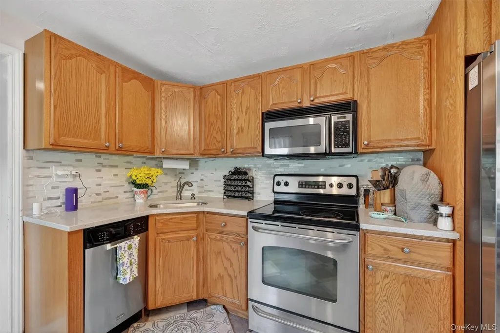 2596 Us Highway 9w Cornwall NY 12518