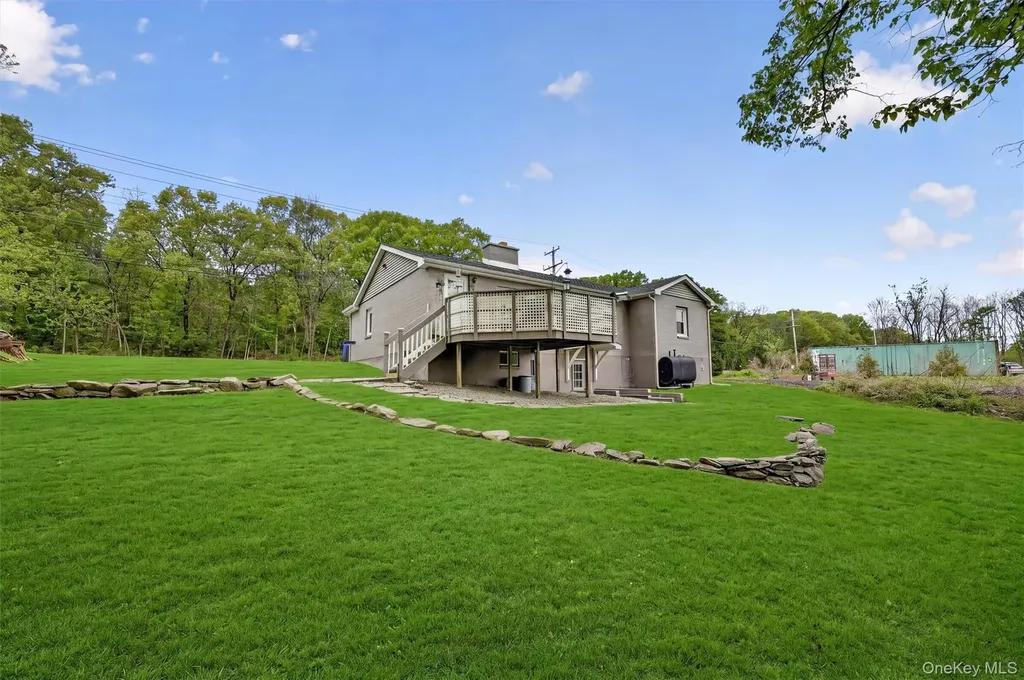 2596 Us Highway 9w Cornwall NY 12518