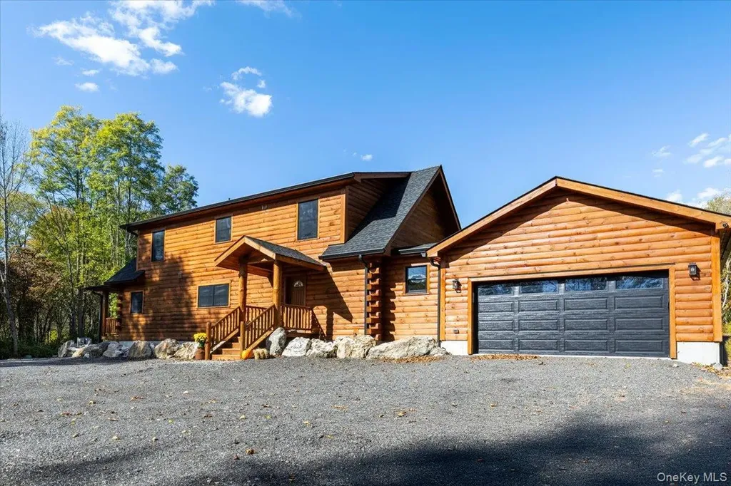 76 Woodlands Trail Clinton Corners NY 12514