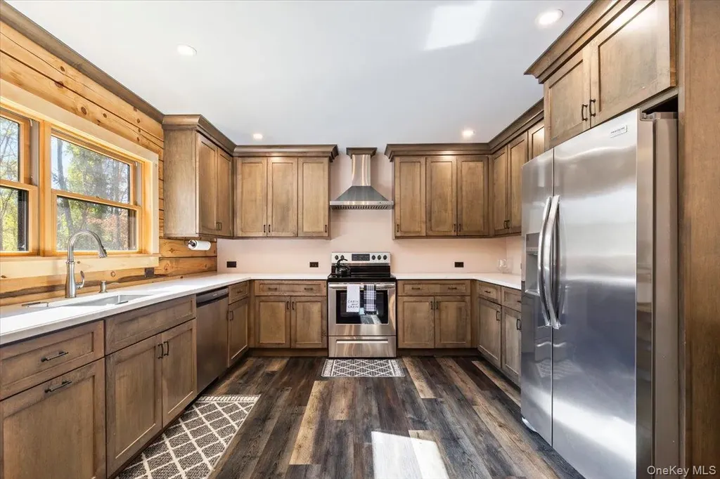 76 Woodlands Trail Clinton Corners NY 12514