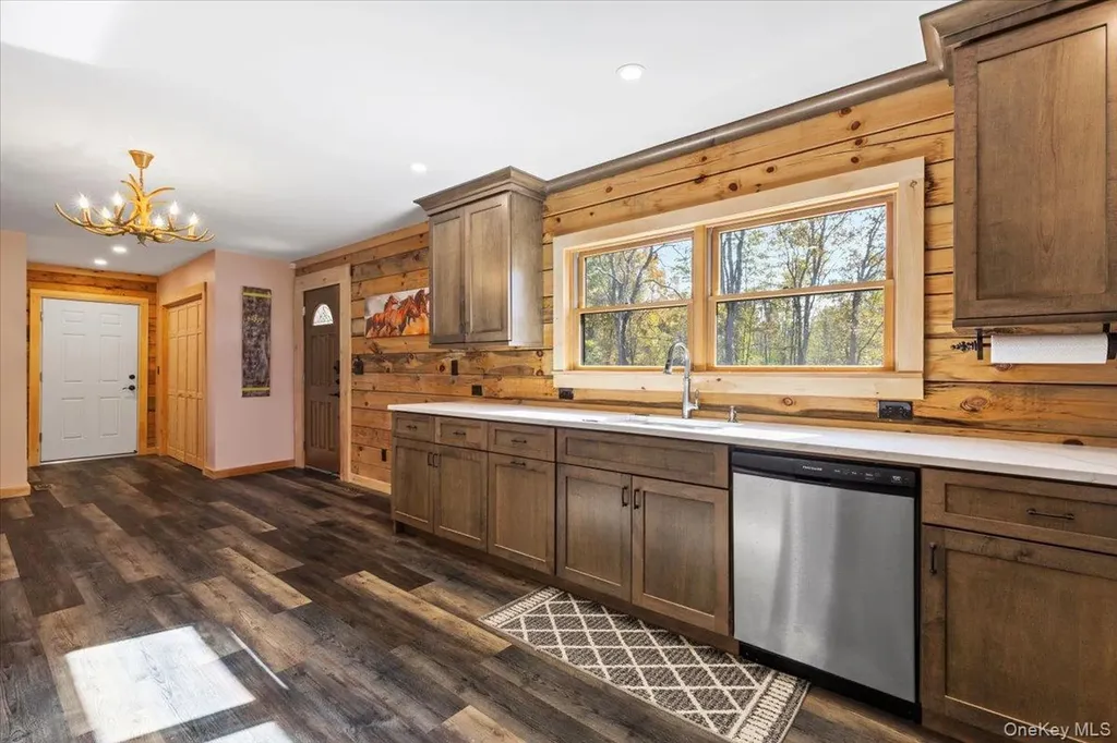 76 Woodlands Trail Clinton Corners NY 12514