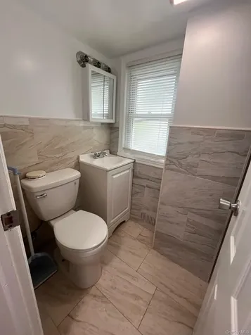 245 Warren Street Uniondale NY 11553