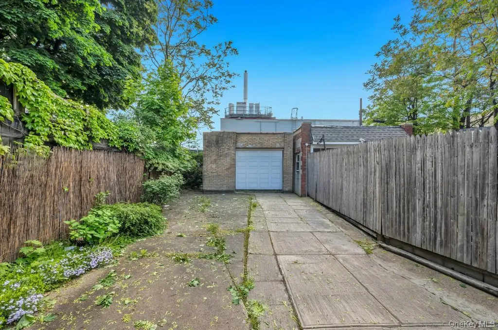 1536 E 51st Street Brooklyn NY 11234