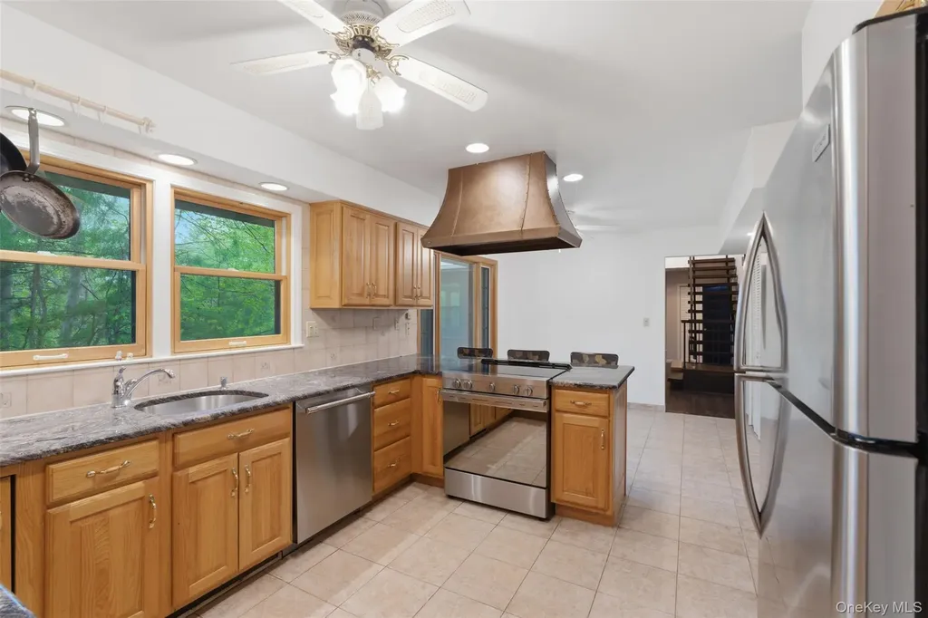 8 Upper Shad Road Pound Ridge NY 10576
