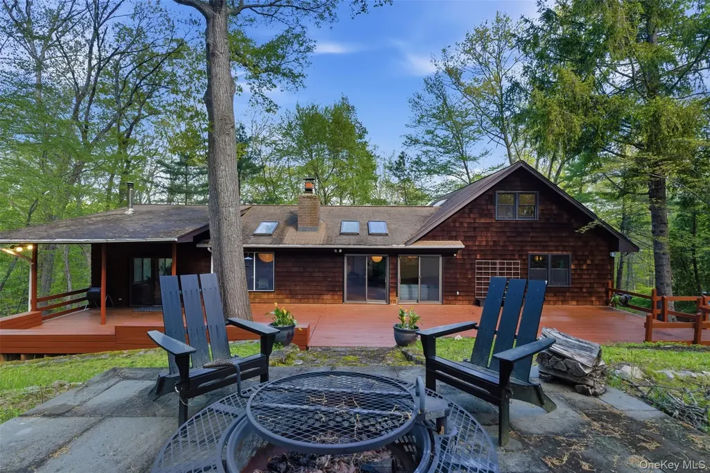 8 Upper Shad Road Pound Ridge NY 10576