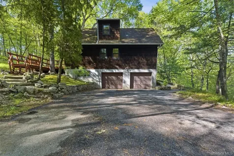 8 Upper Shad Road Pound Ridge NY 10576