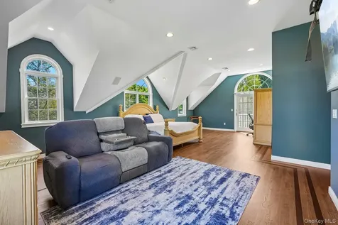 1 Green Tree Road Yorktown Heights NY 10598