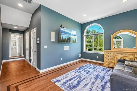 1 Green Tree Road Yorktown Heights NY 10598