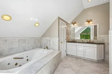 1 Green Tree Road Yorktown Heights NY 10598