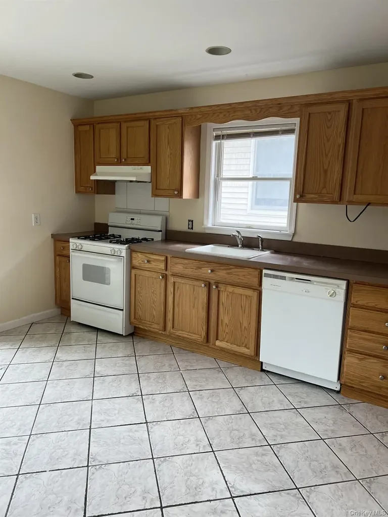 6 Tunis Avenue Bronxville NY 10708