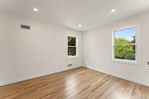 153 Waverly Road Scarsdale NY 10583