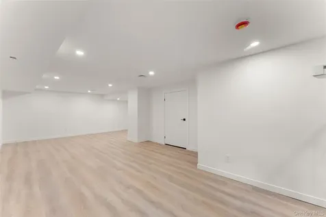 153 Waverly Road Scarsdale NY 10583