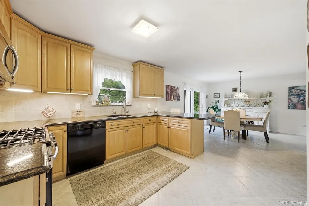 695 Higbie Lane West Islip NY 11795